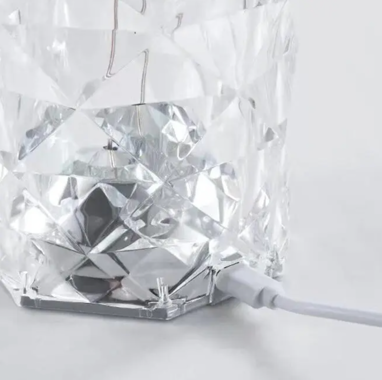 Antibes - Lampe LED en cristal acrylique